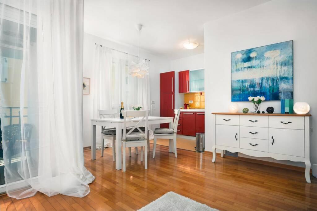 Duplex + Garage Leilighet Rovinj Eksteriør bilde