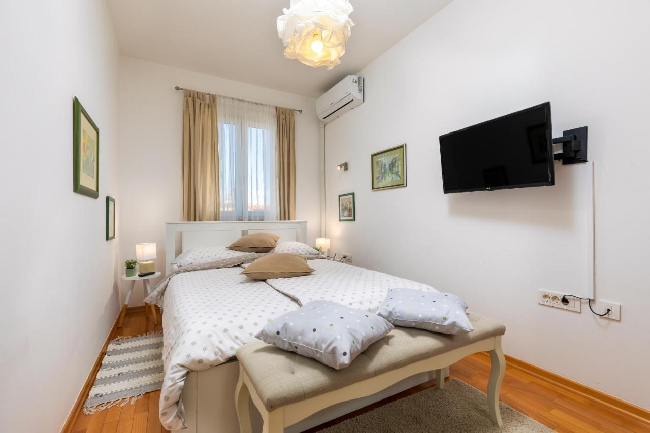 Duplex + Garage Leilighet Rovinj Eksteriør bilde