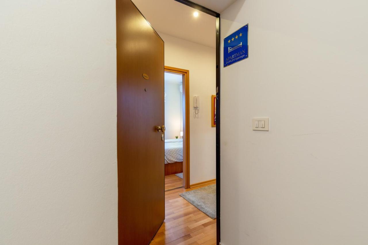 Duplex + Garage Leilighet Rovinj Eksteriør bilde