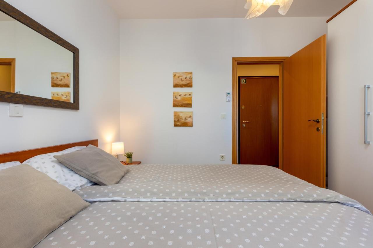 Duplex + Garage Leilighet Rovinj Eksteriør bilde